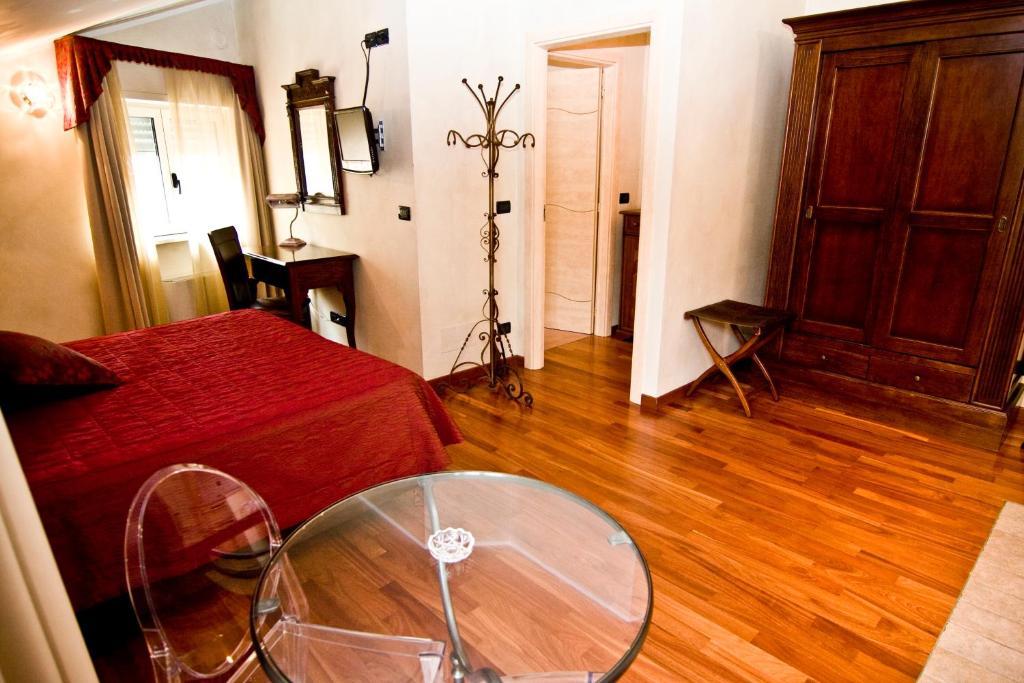 Hotel Regina Pinerolo Cameră foto